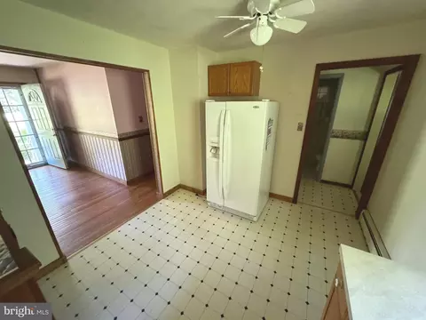 Entry Way - 81 Streeker, Wrightstown, NJ 08562 photo 2 of 3