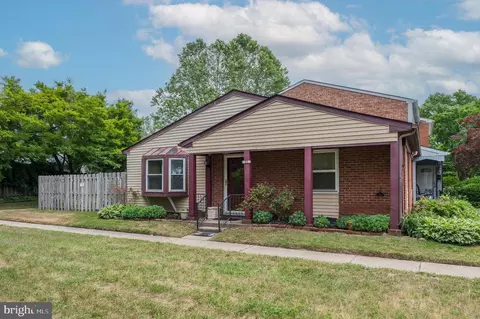 11 Radcliffe Pl, Willingboro, NJ 08046