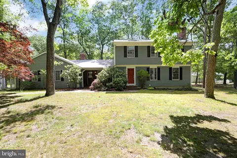 18 Foxchase Rd, Southampton, NJ 08088