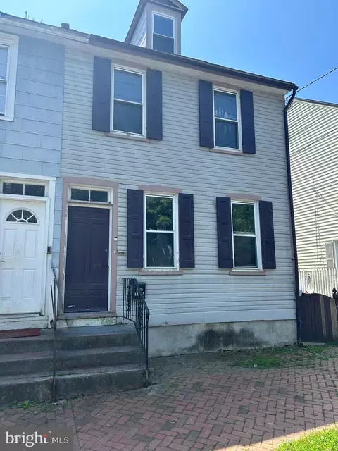 216 Garden St, Mount Holly, NJ 08060
