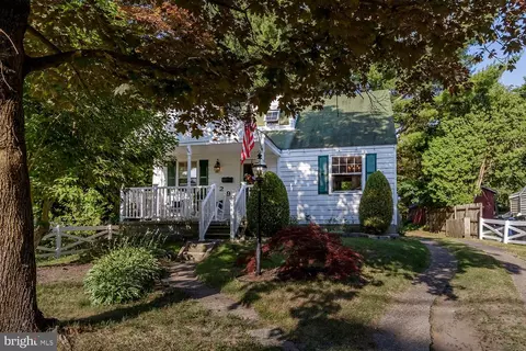 129 S Main St, Medford, NJ 08055