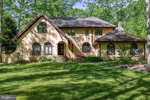 7 Shadow Lake Ln, Shamong, NJ 08088