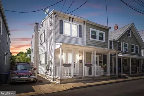 25 Miles Ave, Bordentown, NJ 08505