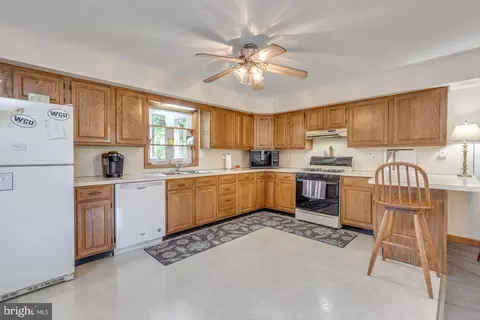 244 Spruce Ave, Maple Shade, NJ 08052 photo 14