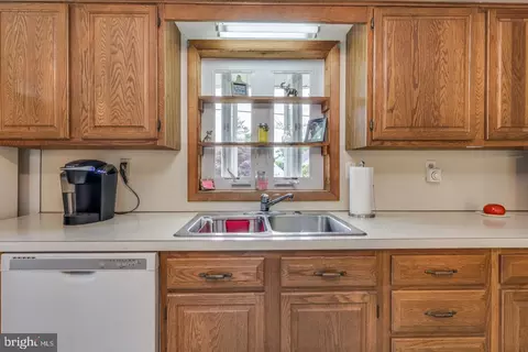244 Spruce Ave, Maple Shade, NJ 08052 photo 15