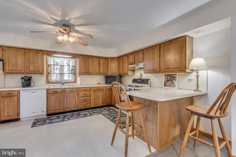 244 Spruce Ave, Maple Shade, NJ 08052 photo 17