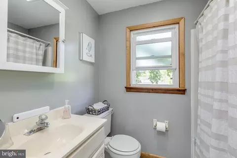 244 Spruce Ave, Maple Shade, NJ 08052 photo 21