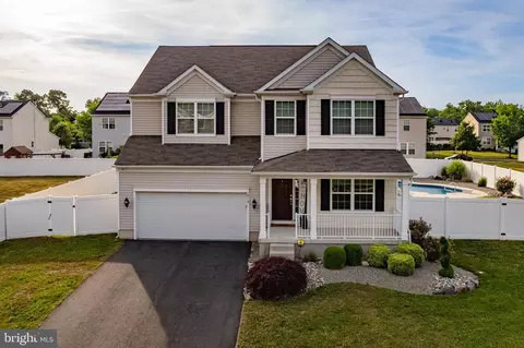 619 Seaman Dr, Florence, NJ 08518