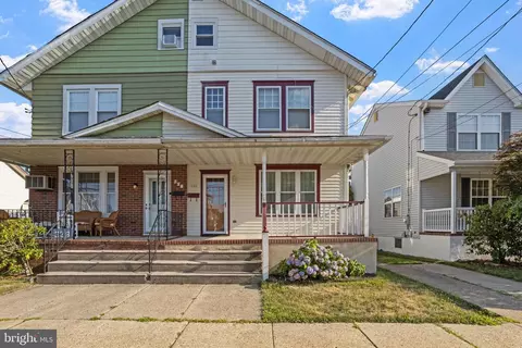 330 Elm Ave, Burlington, NJ 08016
