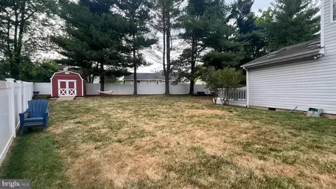 Exterior - 239 Split Rail Ct, Delran, NJ 08075 photo 8 of 8