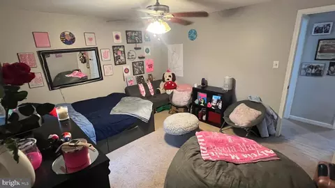 Bedroom - 239 Split Rail Ct, Delran, NJ 08075 photo 5 of 9