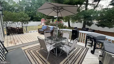 Exterior - 239 Split Rail Ct, Delran, NJ 08075 photo 4 of 8
