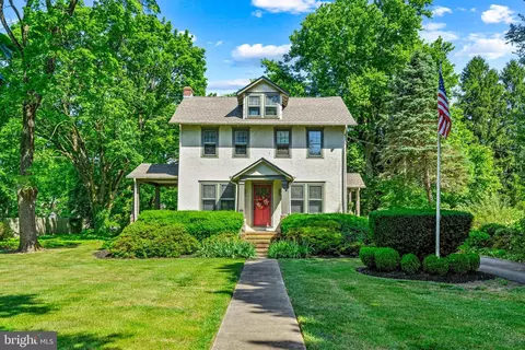 427 E Main St, Moorestown, NJ 08057