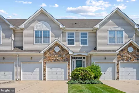 37 Spyglass Ct, Westampton, NJ 08060