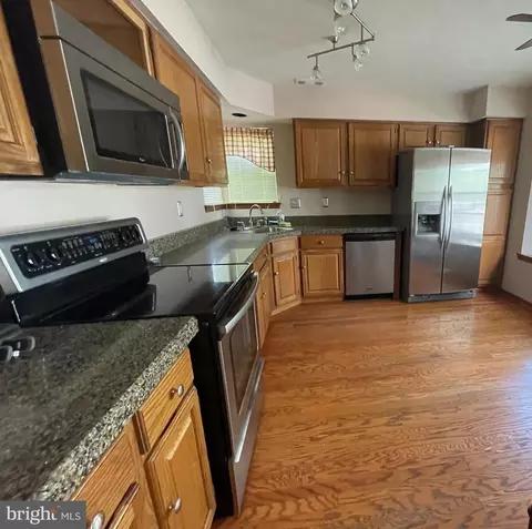 Kitchen - 6 Witherod Ct, Mount Laurel, NJ 08054 photo 1 of 2