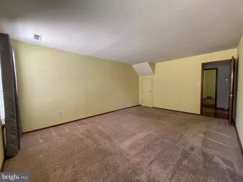 Bedroom - 6 Witherod Ct, Mount Laurel, NJ 08054 photo 6 of 7