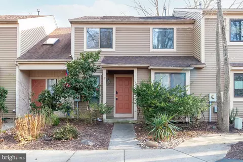 7 Dorset Dr, Marlton, NJ 08053