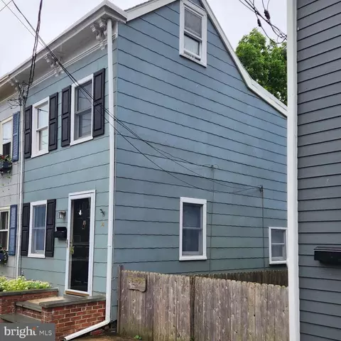 14 Thompson St, Bordentown, NJ 08505
