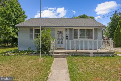 411 Melrose Ave, Maple Shade, NJ 08052