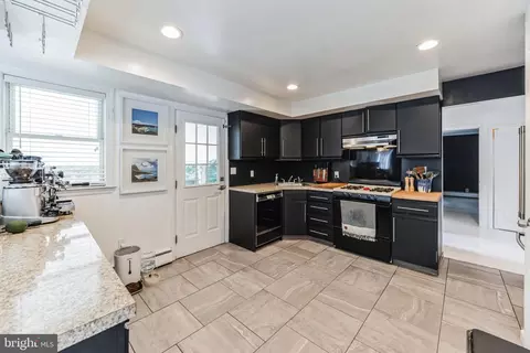 Kitchen - 2192 Hedding Rd, Columbus, NJ 08022 photo 1 of 2