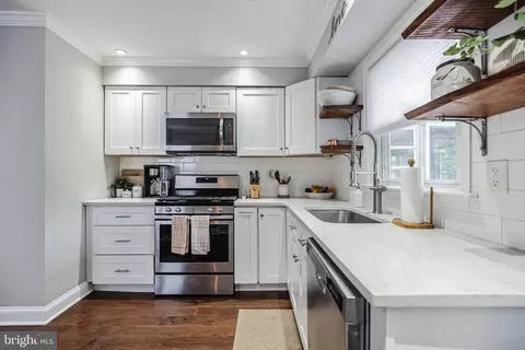 10 E Sutton Ave, Moorestown, NJ 08057 photo 15