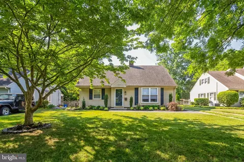 10 E Sutton Ave, Moorestown, NJ 08057 photo 1