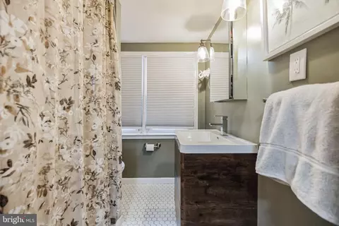 10 E Sutton Ave, Moorestown, NJ 08057 photo 29