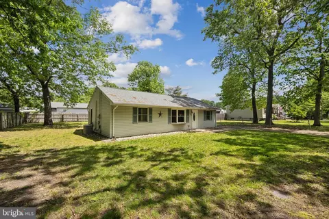 322 Cactus St, Browns Mills, NJ 08015