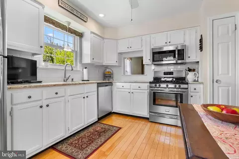 Kitchen - 13 E Berwin Way, Mount Laurel, NJ 08054 photo 2 of 2
