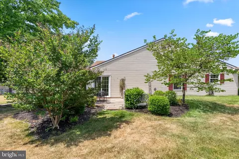 Exterior - 13 E Berwin Way, Mount Laurel, NJ 08054 photo 4 of 6
