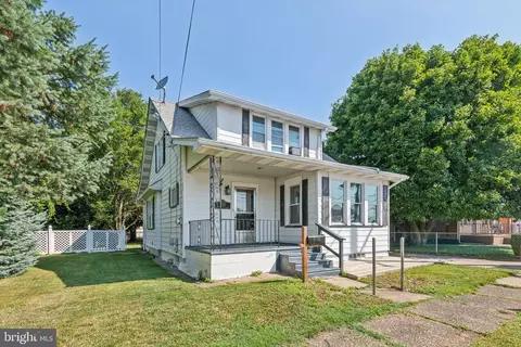 1045 Bordentown Rd, Burlington, NJ 08016