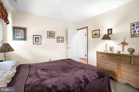 Bedroom - 101 Wayne Dr, Cinnaminson, NJ 08077 photo 3 of 11