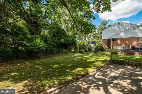 Exterior - 101 Wayne Dr, Cinnaminson, NJ 08077 photo 11 of 14