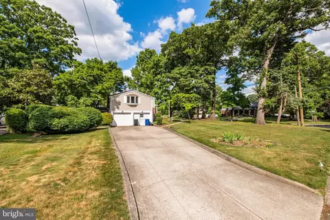 Exterior - 101 Wayne Dr, Cinnaminson, NJ 08077 photo 6 of 14