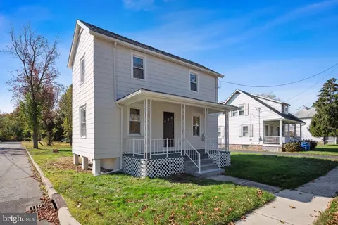 532 N Church St, Moorestown, NJ 08057