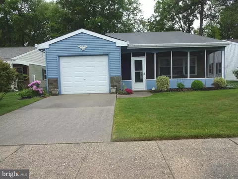 67 Sheffield Pl, Southampton, NJ 08088