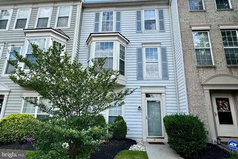 56 Snowberry Ln, Delran, NJ 08075
