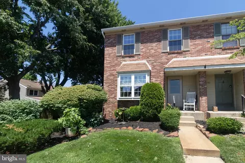 194 Camber La, Mount Laurel, NJ 08054