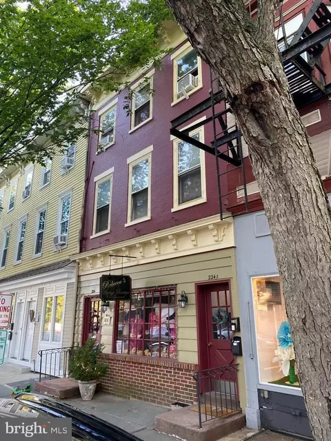 224 Farnsworth Ave, Bordentown, NJ 08505