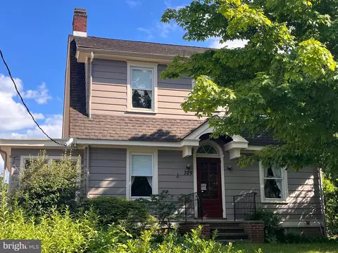 329 W Burlington St, Bordentown, NJ 08505