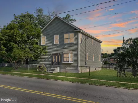 1043 Hornberger Ave, Roebling, NJ 08554