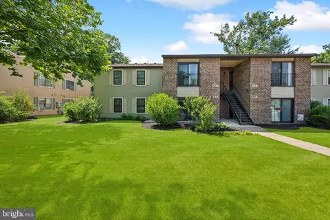 19 W Bluebell Ln # -A, Mount Laurel, NJ 08054