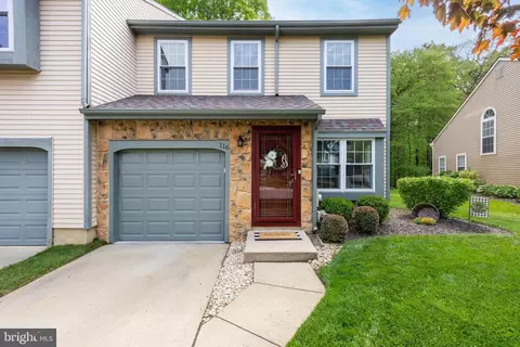 116 Kettlebrook Dr, Mount Laurel, NJ 08054