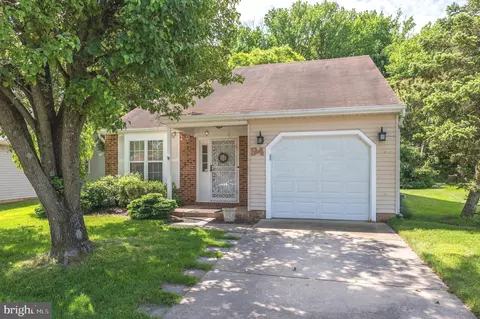 94 Bastian Dr, Mount Laurel, NJ 08054