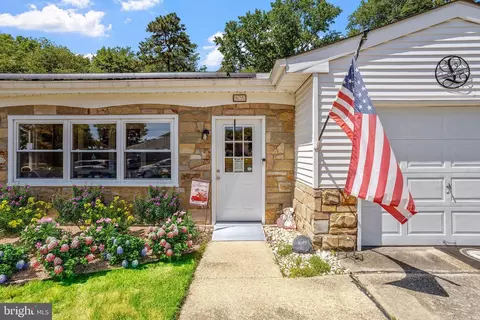 85 Sheffield Pl, Southampton, NJ 08088