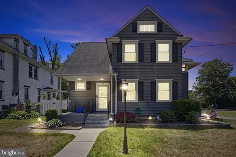 215 Vine St, Delanco, NJ 08075