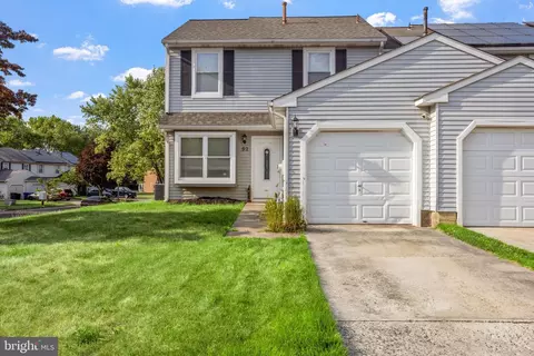92 Oakcrest Ln, Westampton, NJ 08060