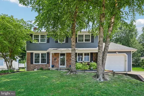 151 Ramblewood Pkwy, Mount Laurel, NJ 08054