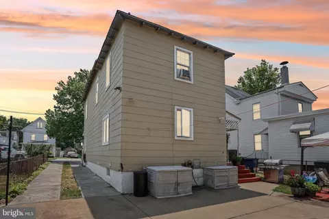 47 Webster St, Riverside, NJ 08075 photo 2