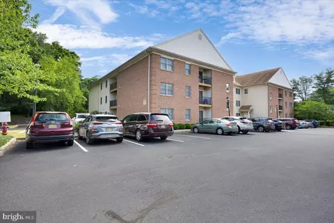 70 E 22 E Park St #2-2, Bordentown, NJ 08505